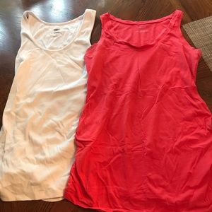 Bundle 2 maternity tank tops - size small